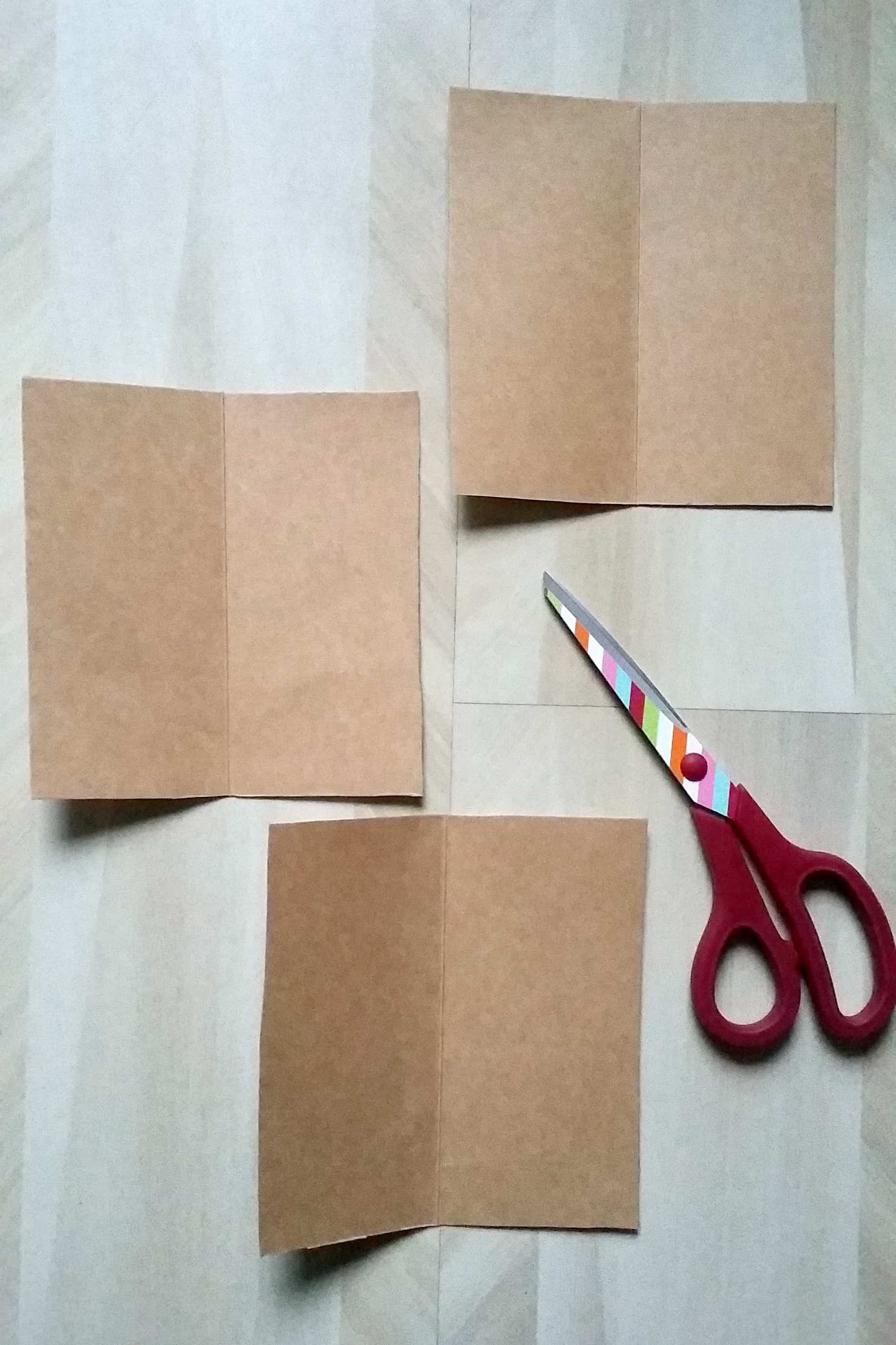 how-to-make-a-mini-book-4-birch-and-button