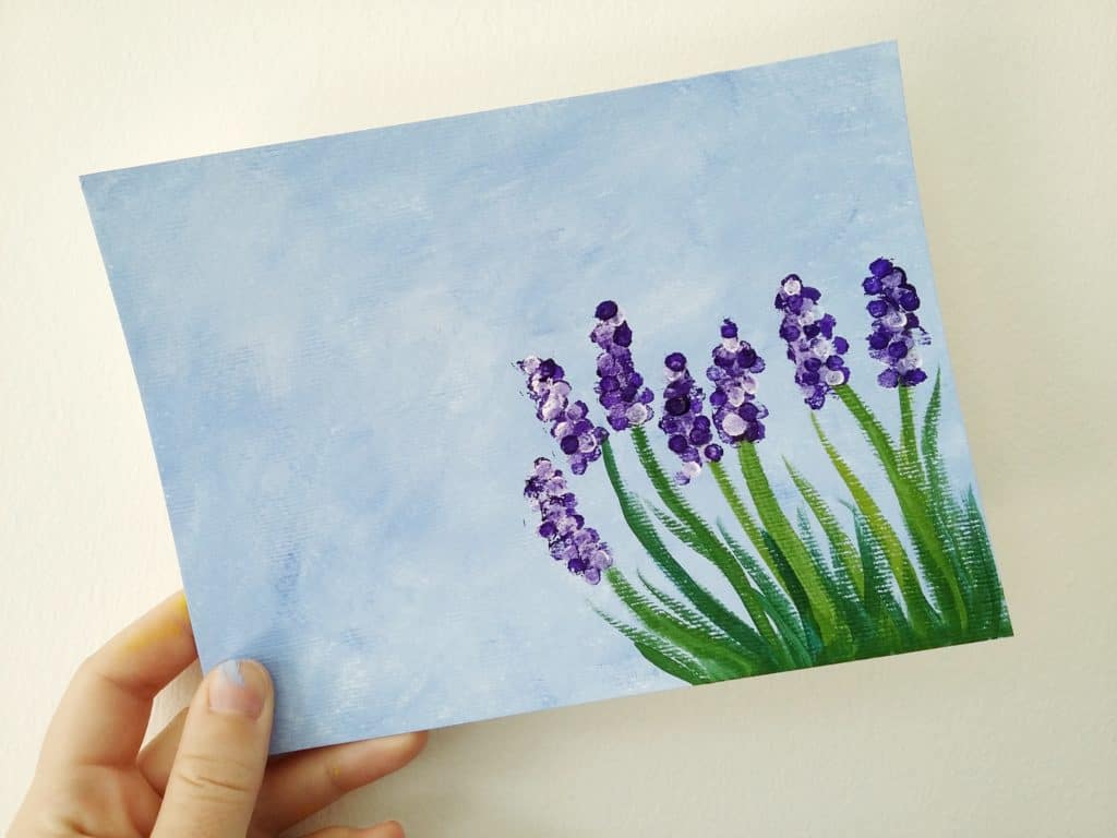 Painting with cotton buds is quick and easy, and anyone can do it no matter how much painting experience you have. In this blog post, I’ll show you how to paint lavender flowers with cotton buds. Click through for the step-by-step tutorial.